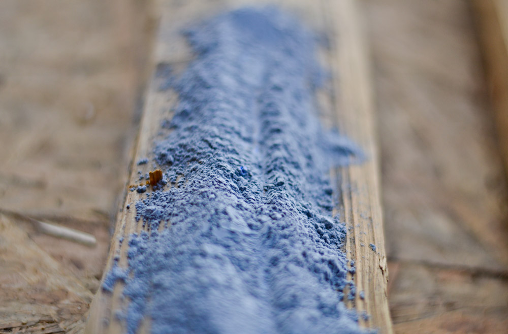 Bild 1 von Lehmfarbe Blue King samtrau (Blau-Violett)  / (Menge) 1,0 kg